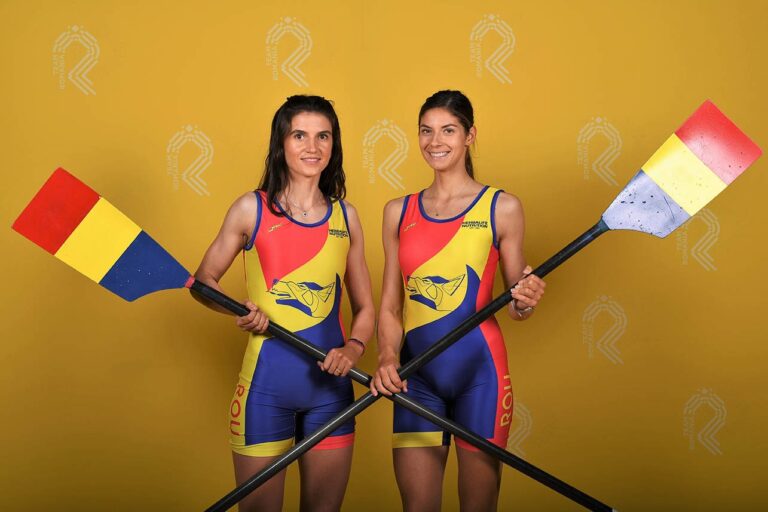 Echipajul de canotaj feminin dublu vâsle categoria ușoară